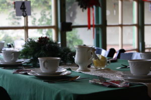 Holday Tea16 place setting